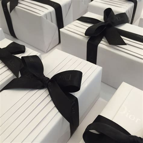 does dior do gift wrapping in store|gift wrapping stores.